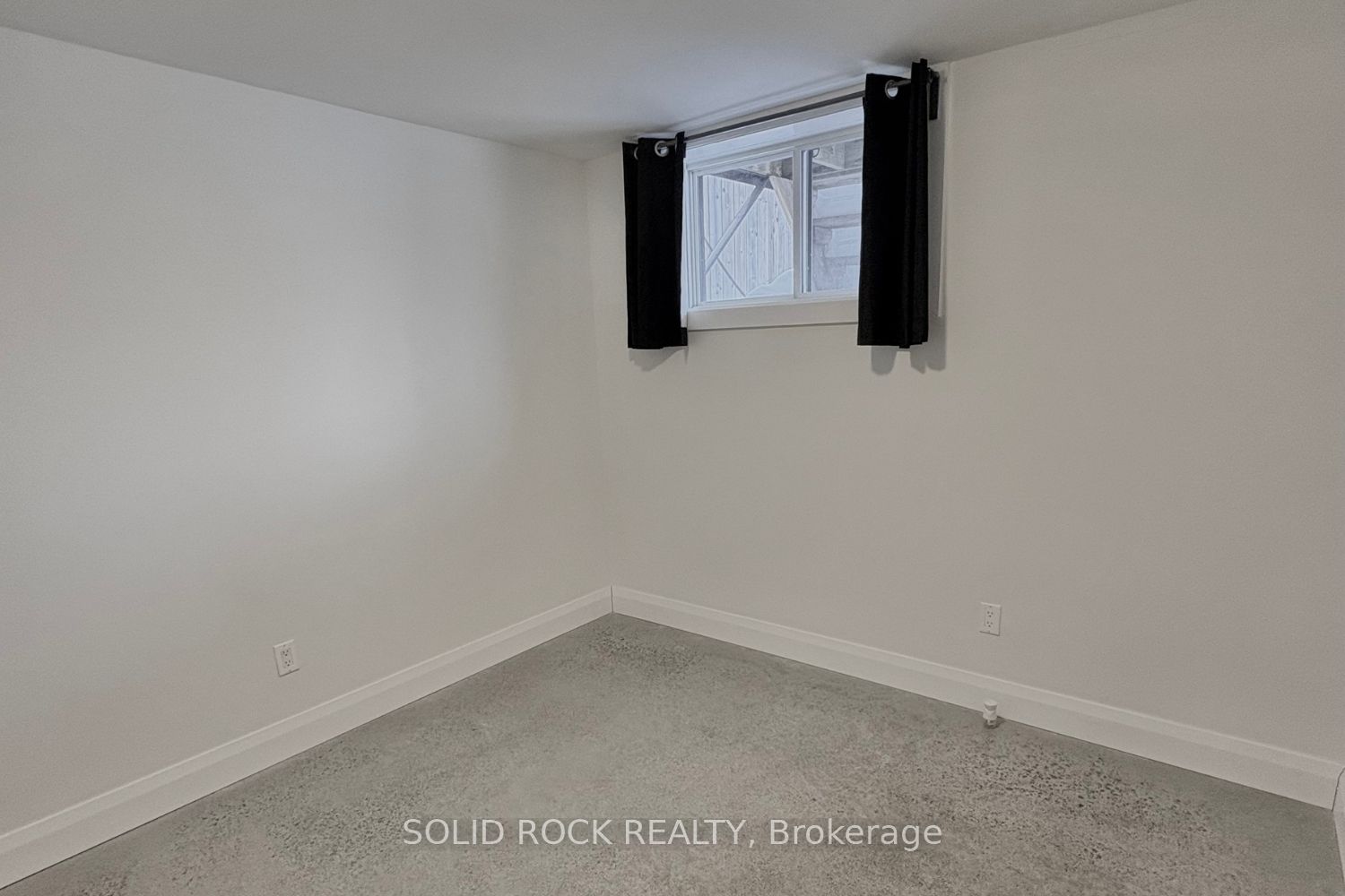 Photo 15 of Unit B, 228 Glynn Avenue, Ottawa, Overbrook/Castle Heights — HOMEH