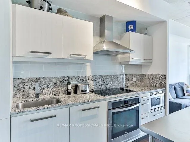 Photo 10 of Unit 1006, 15 Beverley Street, Toronto, Kensington-Chinatown — HOMEH