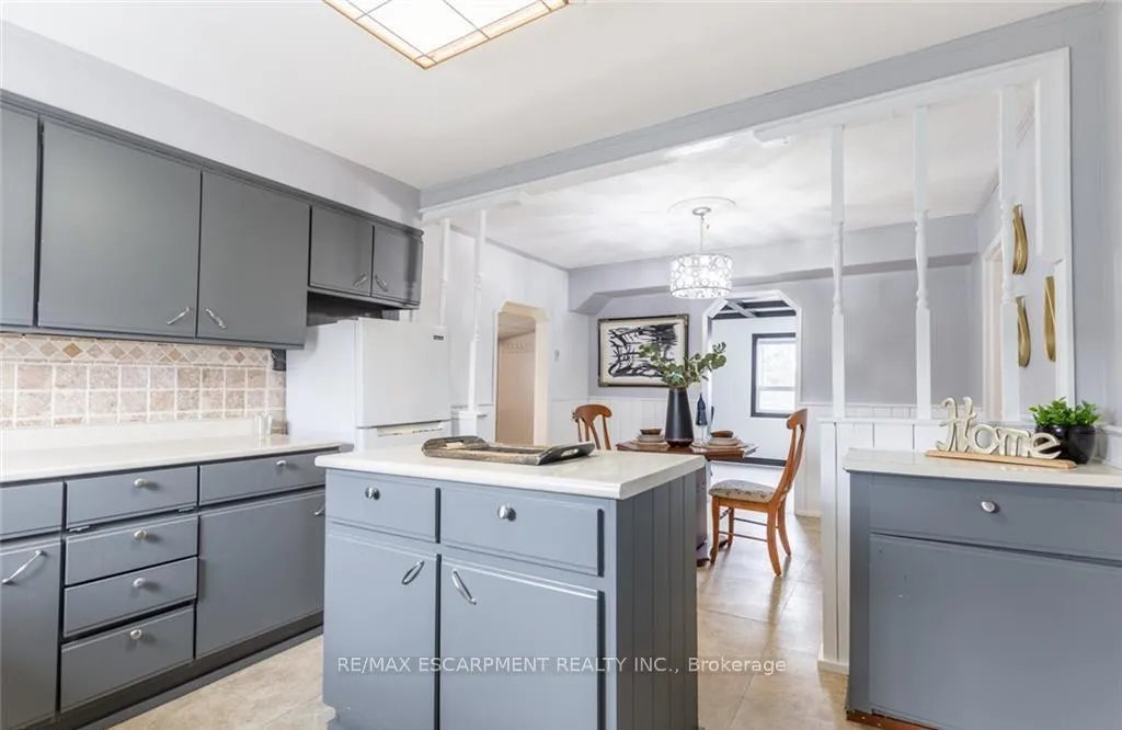 Photo 10 of 355 Jones Road, Hamilton, Stoney Creek Industrial — HOMEH