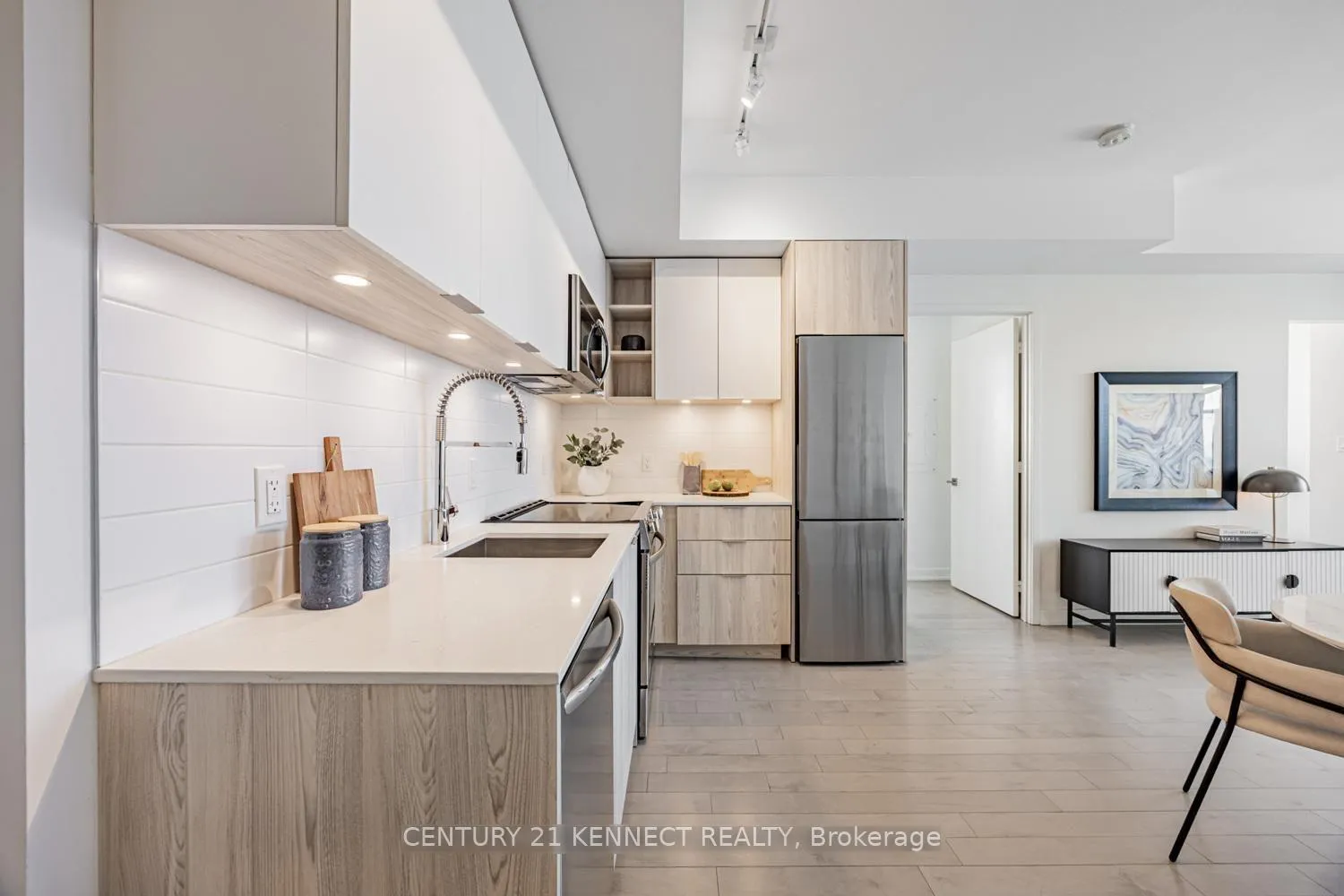 Photo 5 of Unit 1909, 30 Ordnance Street, Toronto, Niagara — HOMEH