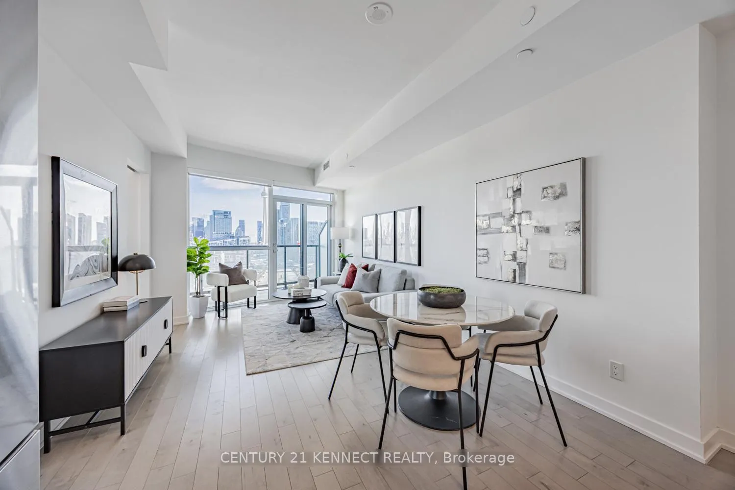 Photo 8 of Unit 1909, 30 Ordnance Street, Toronto, Niagara — HOMEH