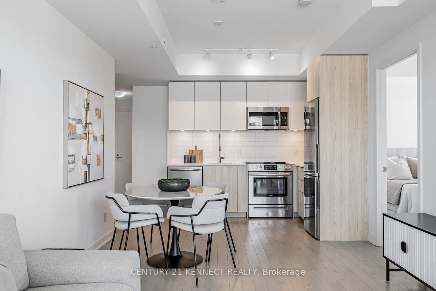 Photo 13 of Unit 1909, 30 Ordnance Street, Toronto, Niagara — HOMEH