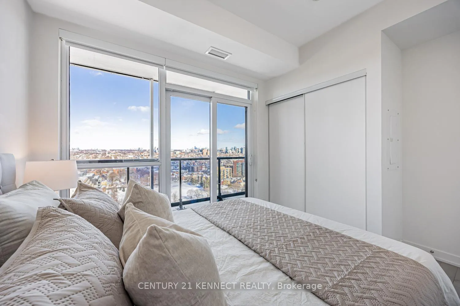 Photo 16 of Unit 1909, 30 Ordnance Street, Toronto, Niagara — HOMEH