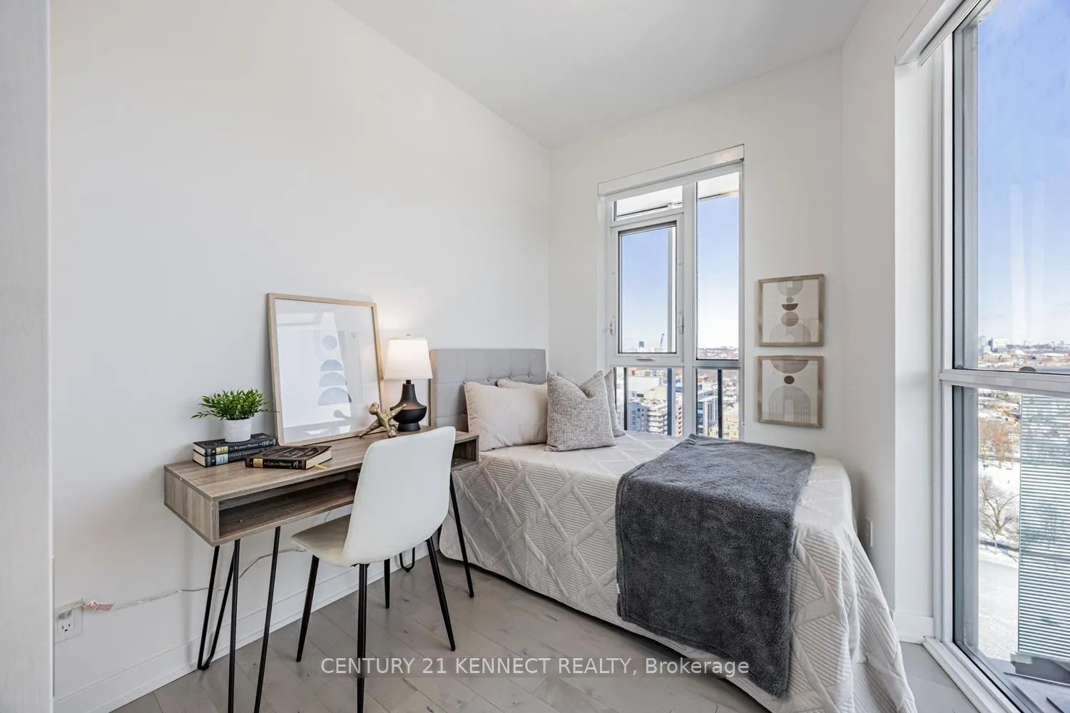 Photo 17 of Unit 1909, 30 Ordnance Street, Toronto, Niagara — HOMEH