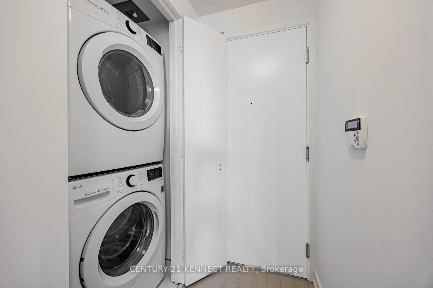 Photo 21 of Unit 1909, 30 Ordnance Street, Toronto, Niagara — HOMEH