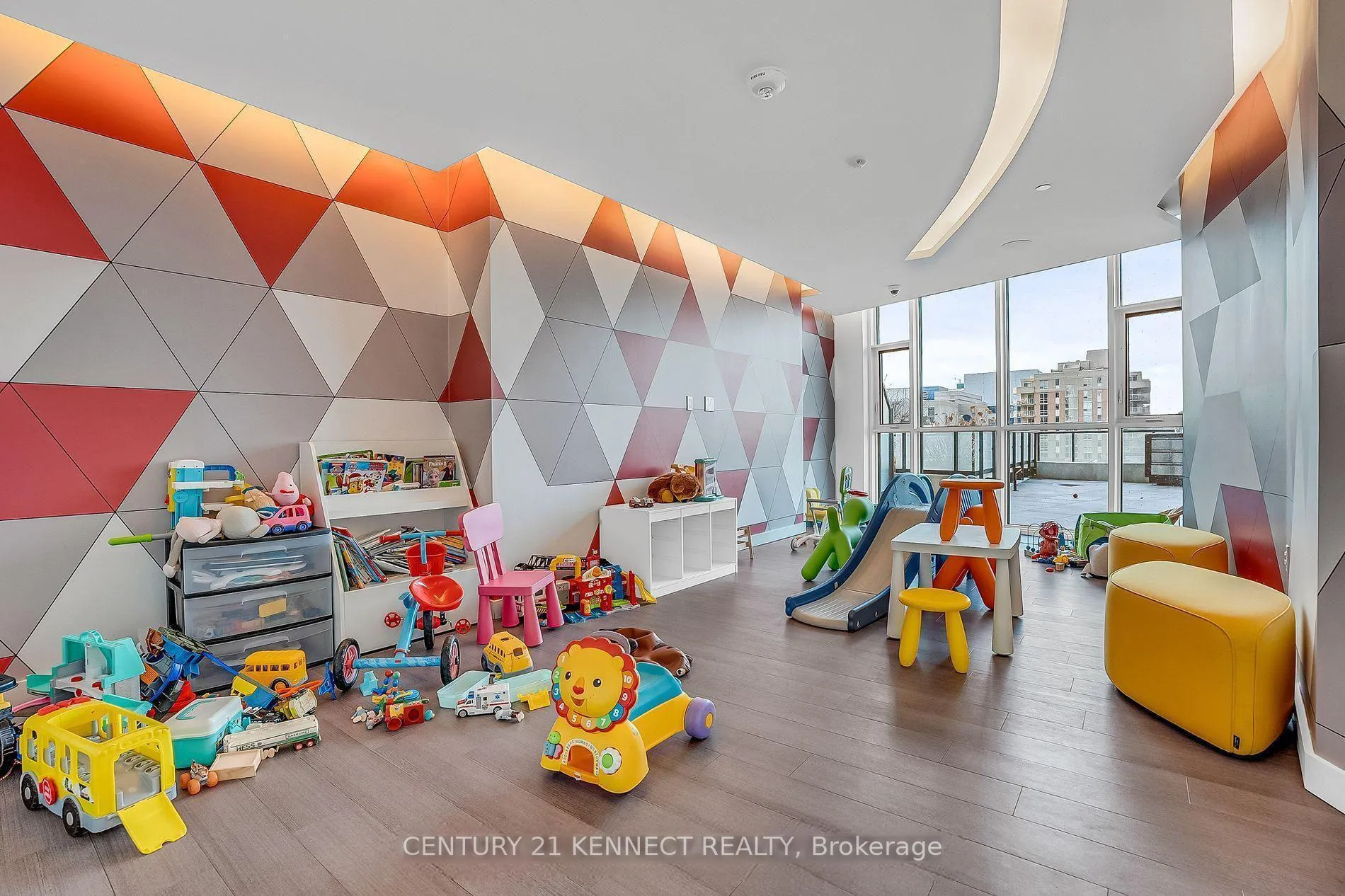 Photo 34 of Unit 1909, 30 Ordnance Street, Toronto, Niagara — HOMEH
