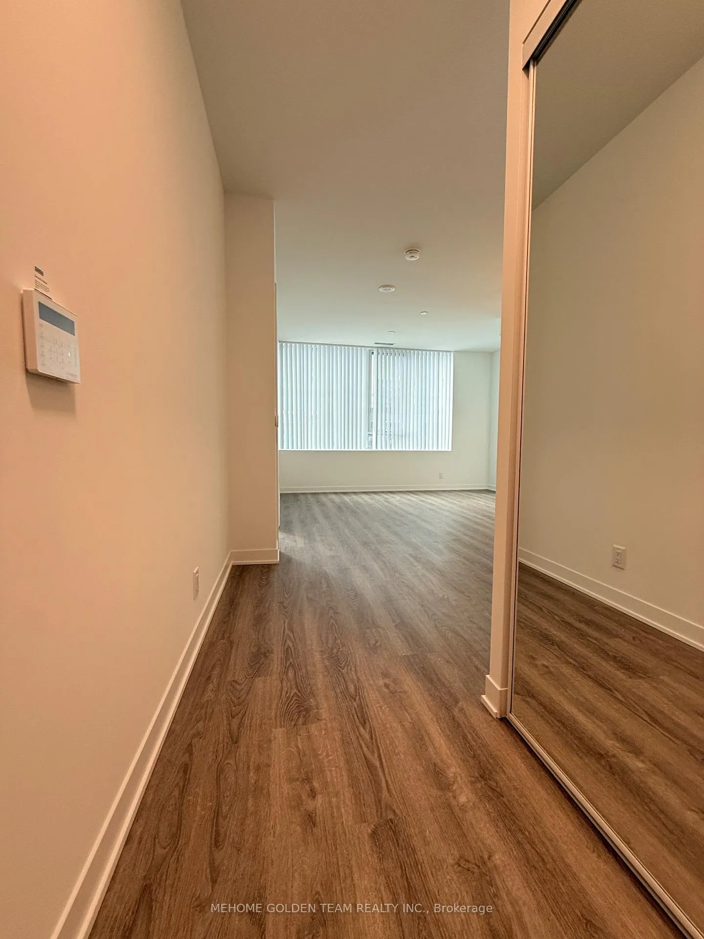 Photo 3 of Unit 1016, 180 Front Street E, Toronto, Moss Park — HOMEH