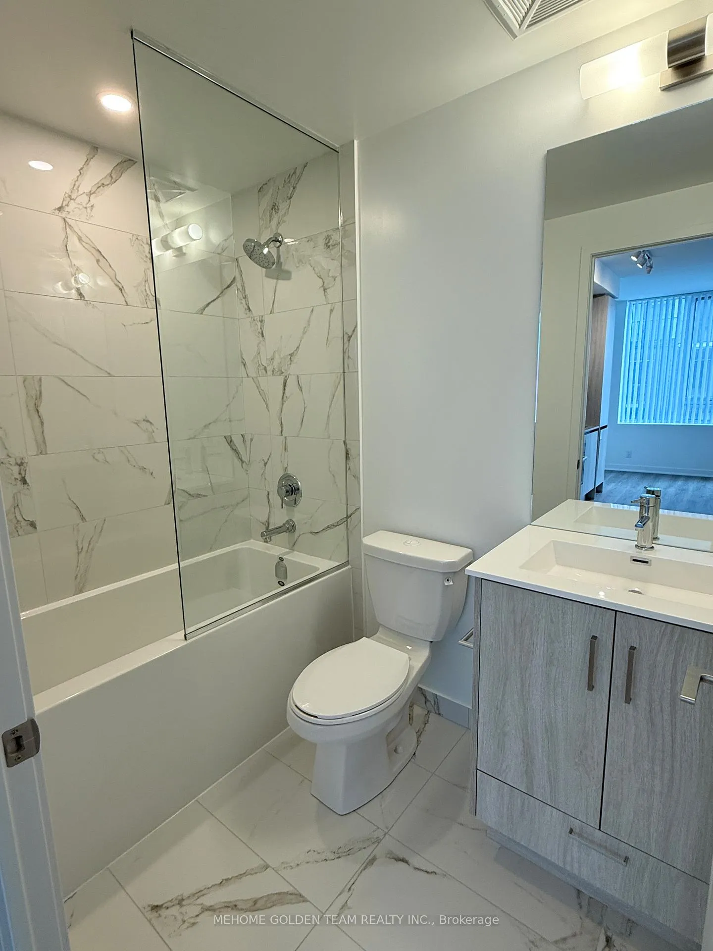 Photo 6 of Unit 1016, 180 Front Street E, Toronto, Moss Park — HOMEH