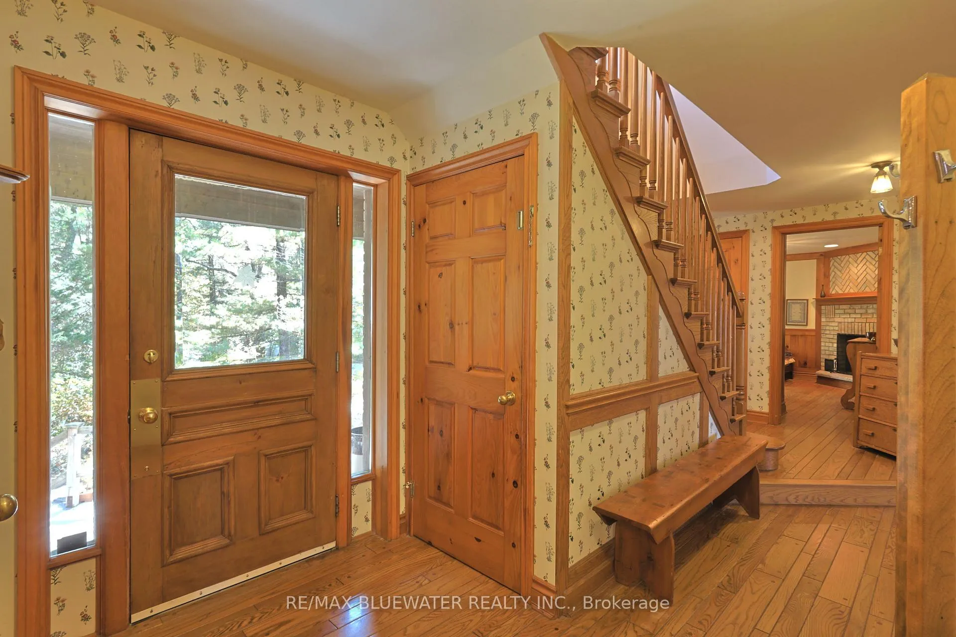 Photo 11 of 9864 Huron Place, Lambton Shores, Grand Bend — HOMEH