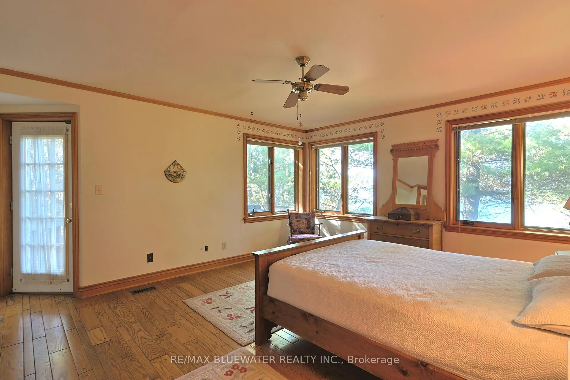 Photo 29 of 9864 Huron Place, Lambton Shores, Grand Bend — HOMEH