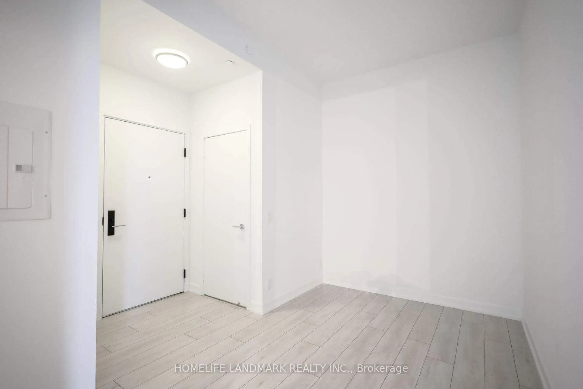 Photo 7 of Unit 512, 270 Dufferin Street, Toronto, South Parkdale — HOMEH
