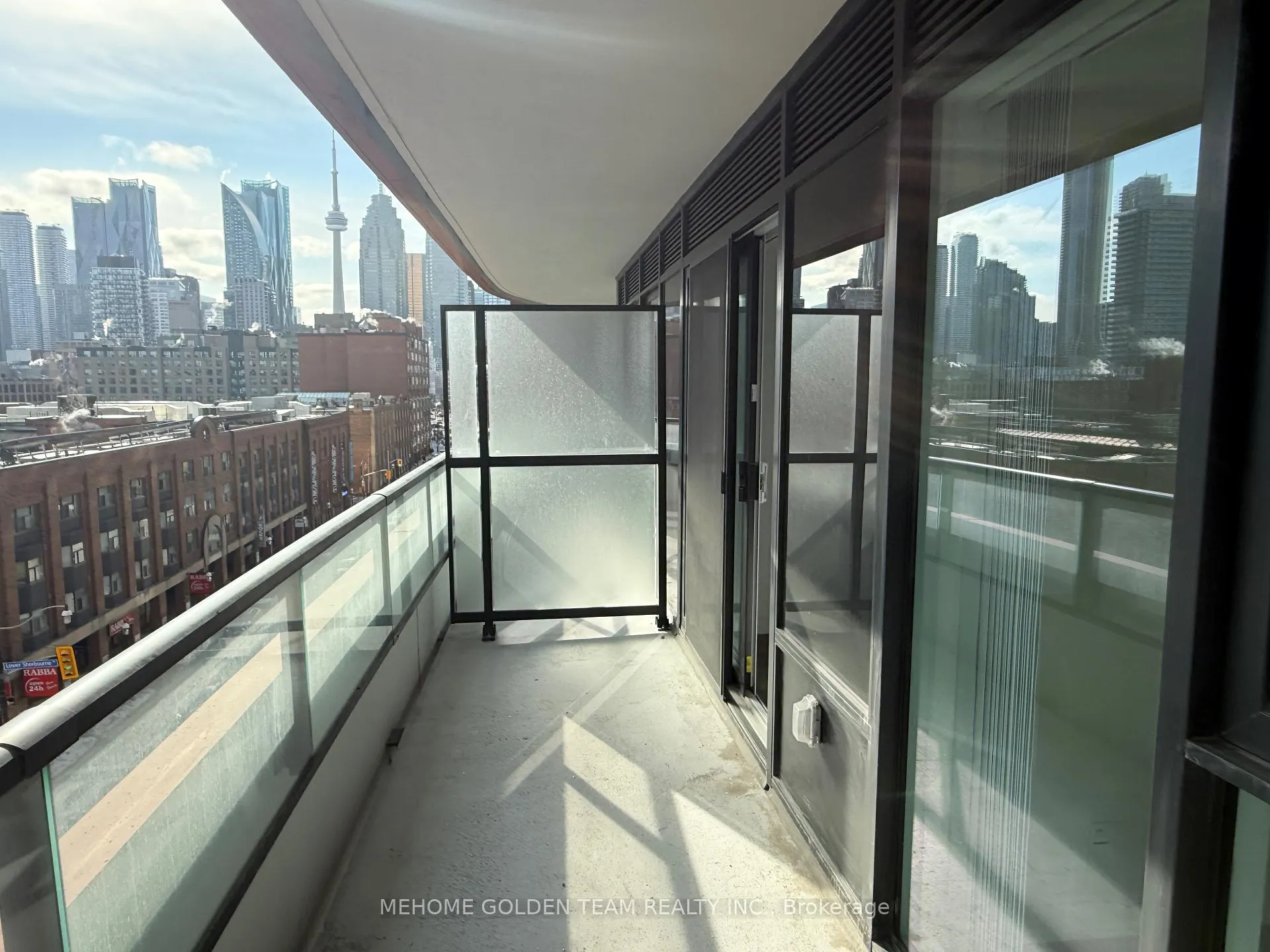 Photo 2 of Unit 612, 180 Front Street E, Toronto, Moss Park — HOMEH