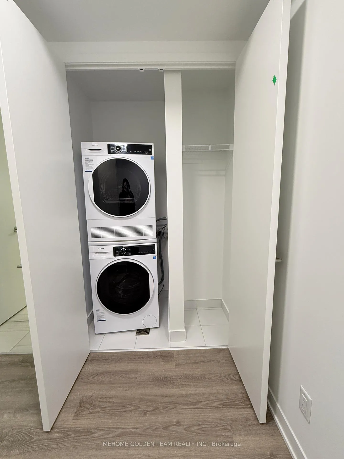 Photo 4 of Unit 619, 180 Front Street E, Toronto, Moss Park — HOMEH