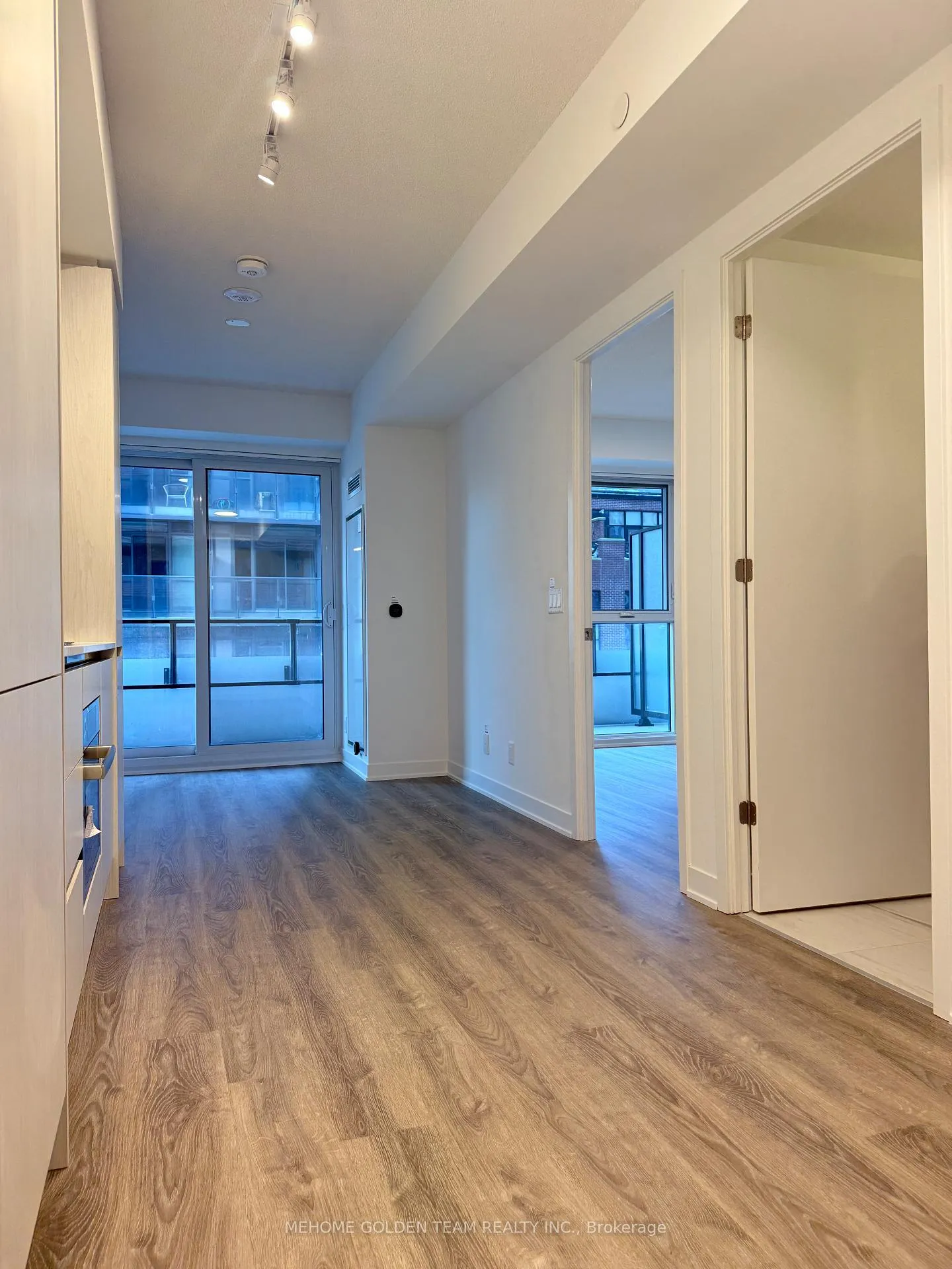 Photo 7 of Unit 619, 180 Front Street E, Toronto, Moss Park — HOMEH