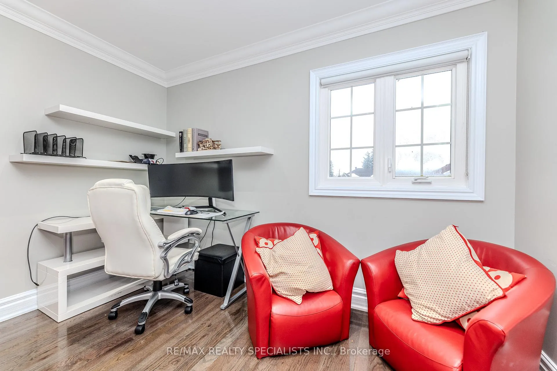 Photo 32 of 121 Boxwood Crescent, Markham, Rouge Fairways — HOMEH