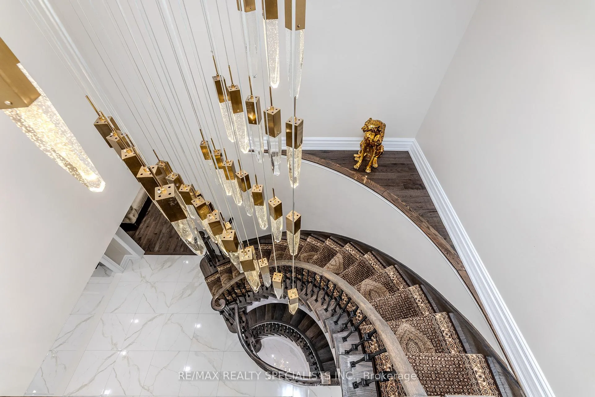 Photo 34 of 121 Boxwood Crescent, Markham, Rouge Fairways — HOMEH