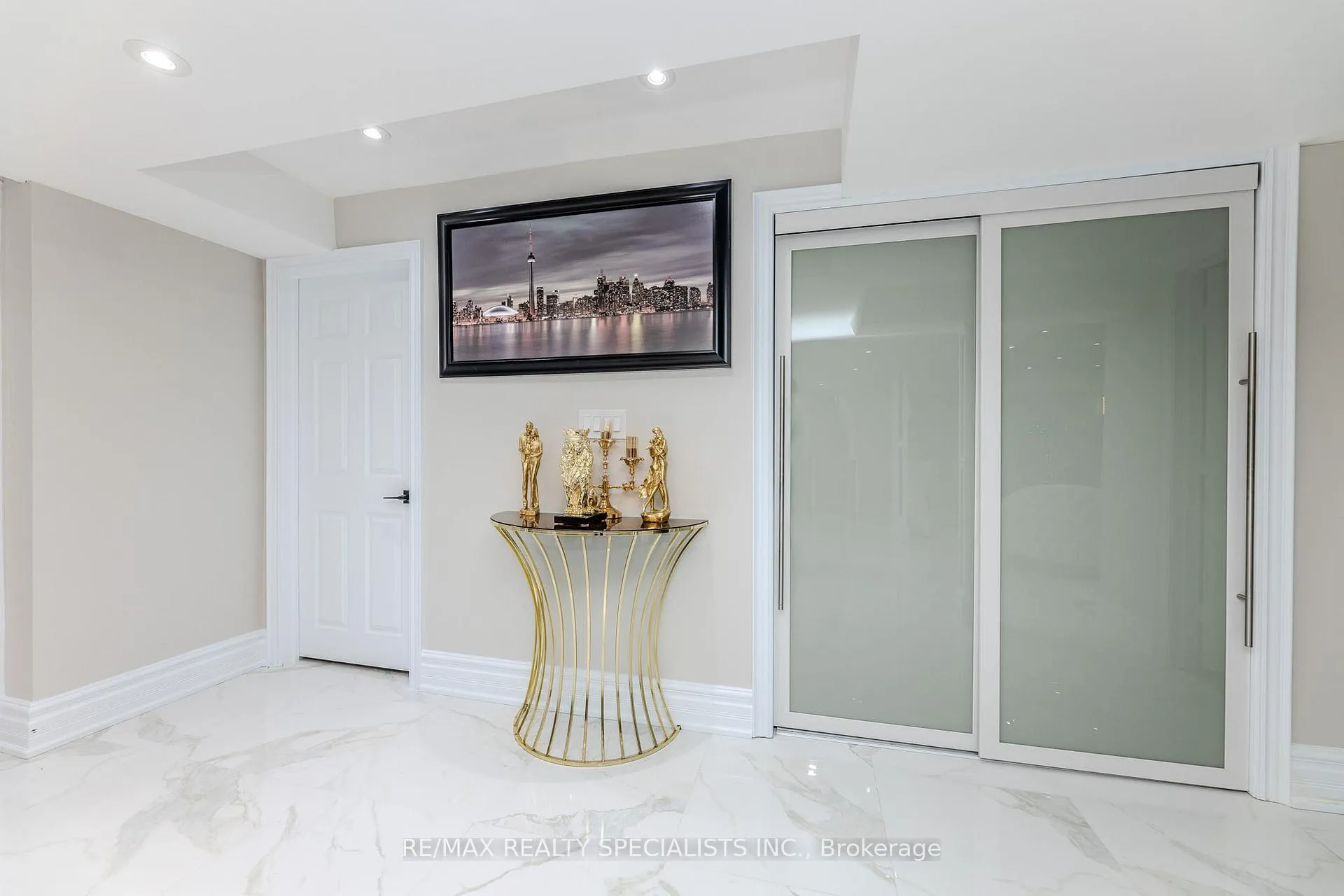 Photo 47 of 121 Boxwood Crescent, Markham, Rouge Fairways — HOMEH