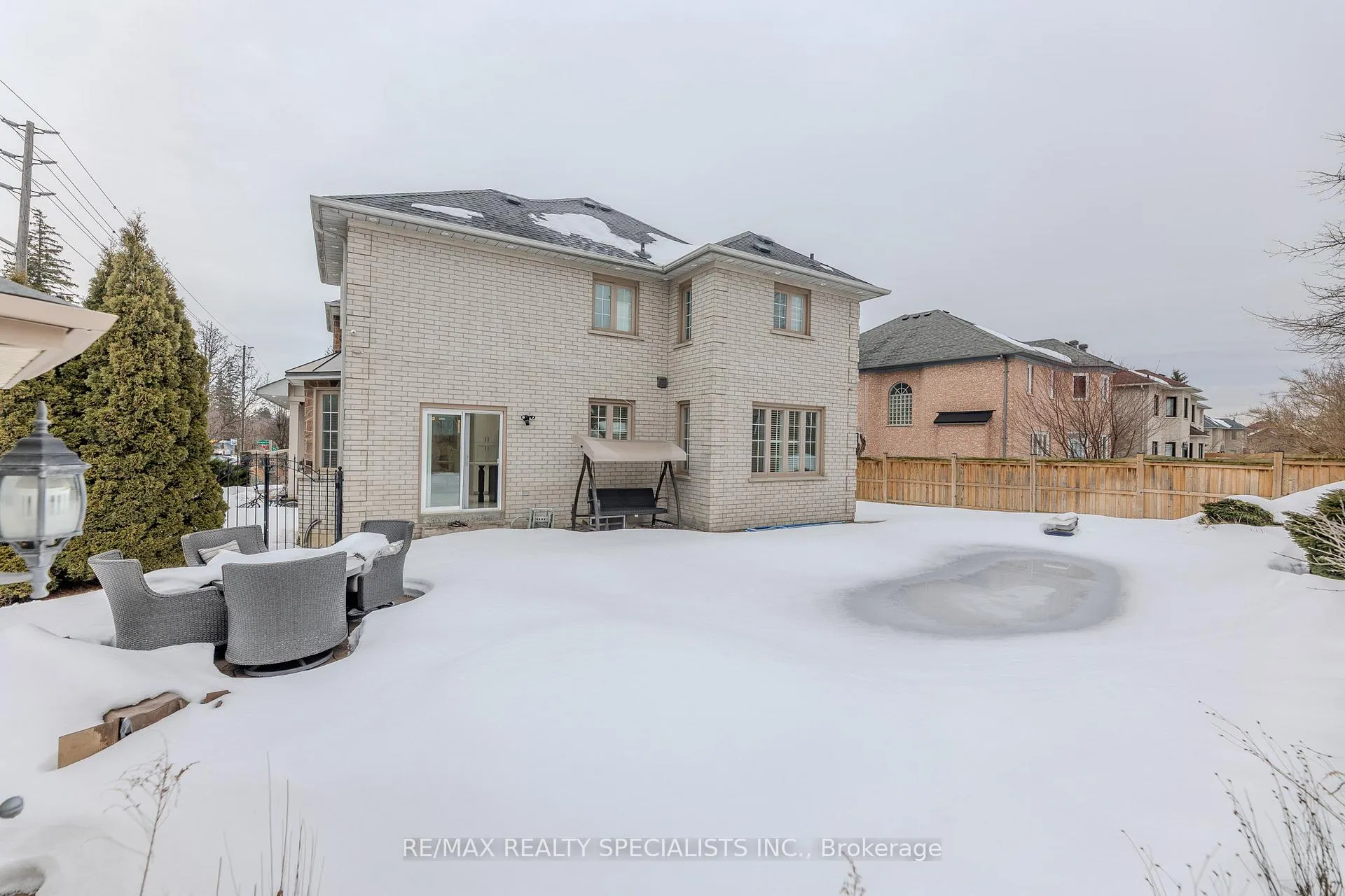 Photo 49 of 121 Boxwood Crescent, Markham, Rouge Fairways — HOMEH