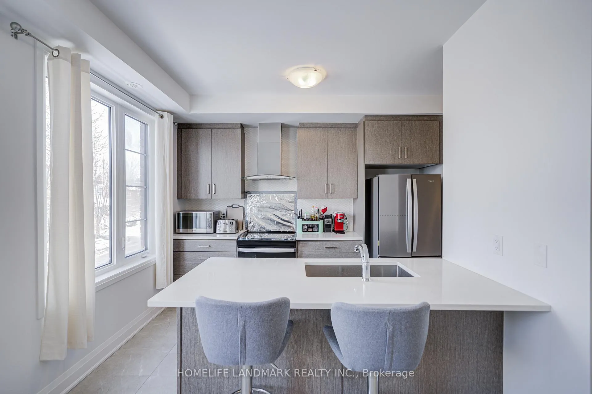 Photo 4 of 14 Carole Bell Way, Markham, Wismer — HOMEH