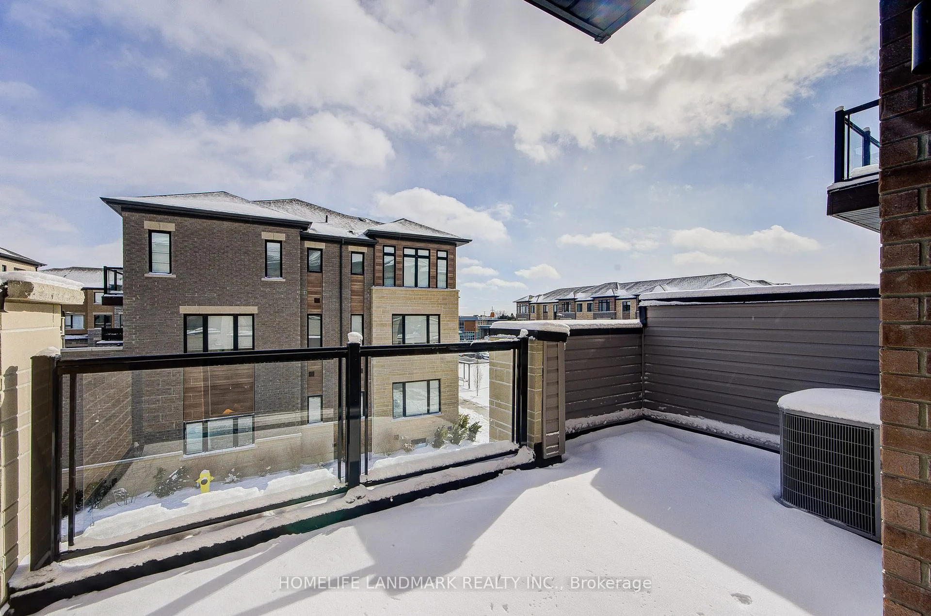 Photo 31 of 14 Carole Bell Way, Markham, Wismer — HOMEH