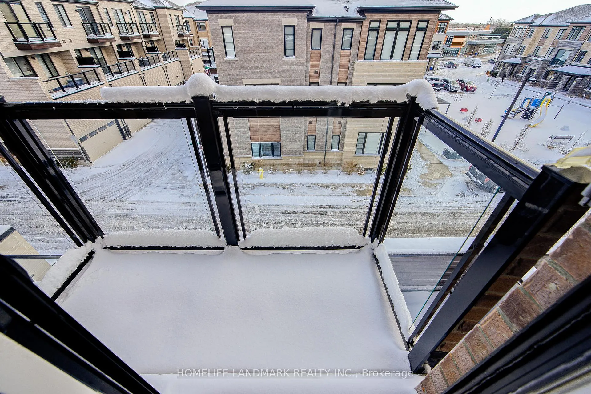 Photo 42 of 14 Carole Bell Way, Markham, Wismer — HOMEH