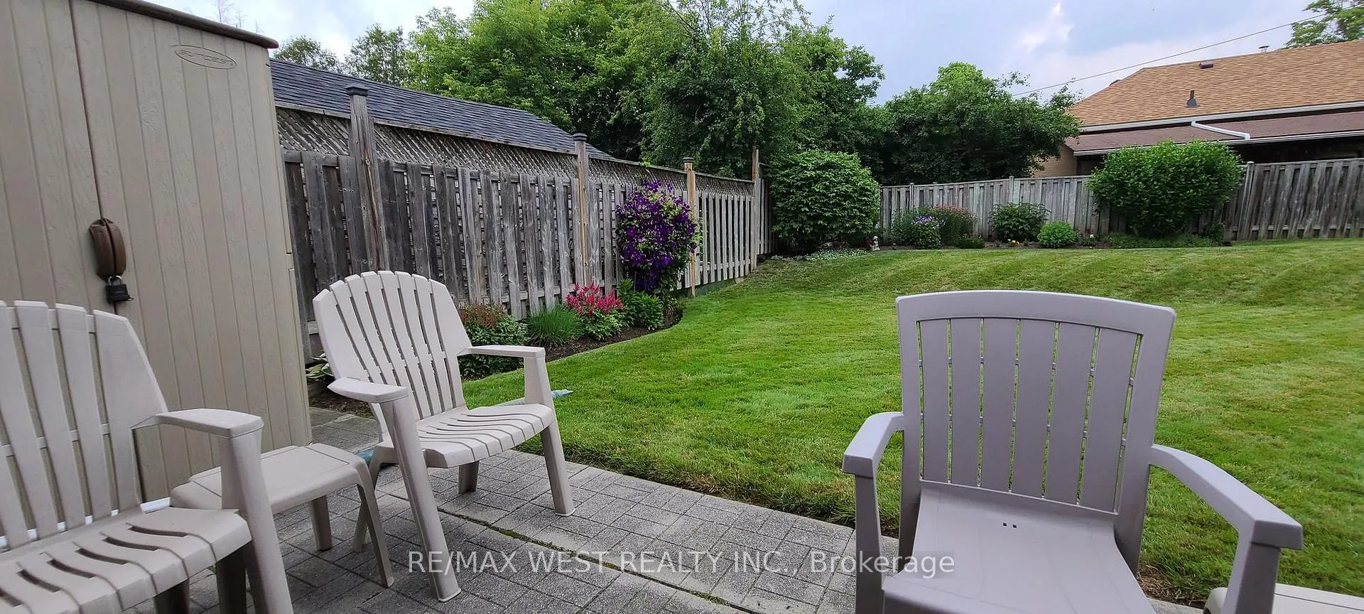 Photo 22 of 88 Redwater Drive, Etobicoke, Rexdale-Kipling — HOMEH