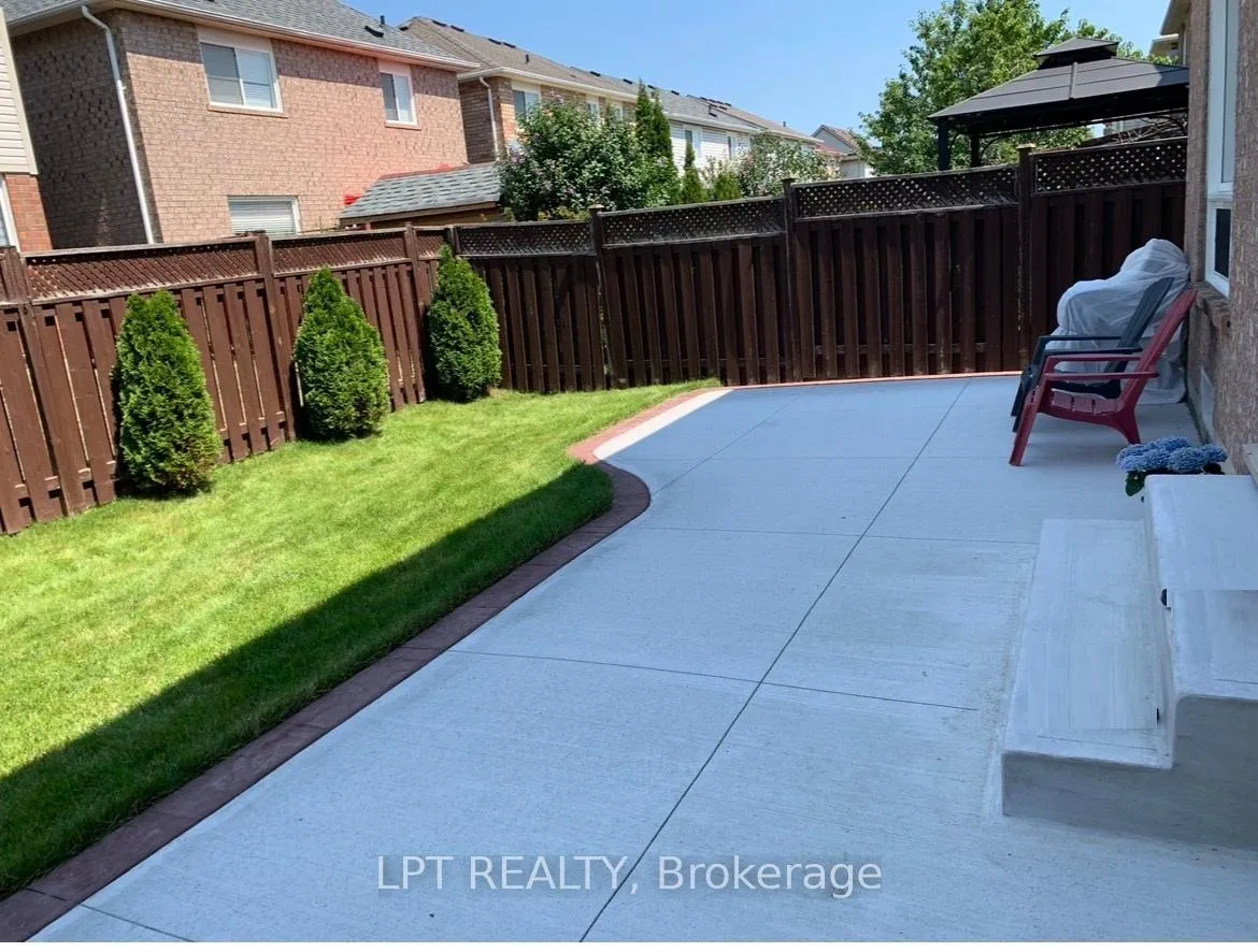 Photo 15 of 6 Mystcal Road, Brampton, Northwest Sandalwood Parkway — HOMEH