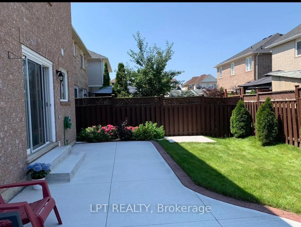 Photo 16 of 6 Mystcal Road, Brampton, Northwest Sandalwood Parkway — HOMEH