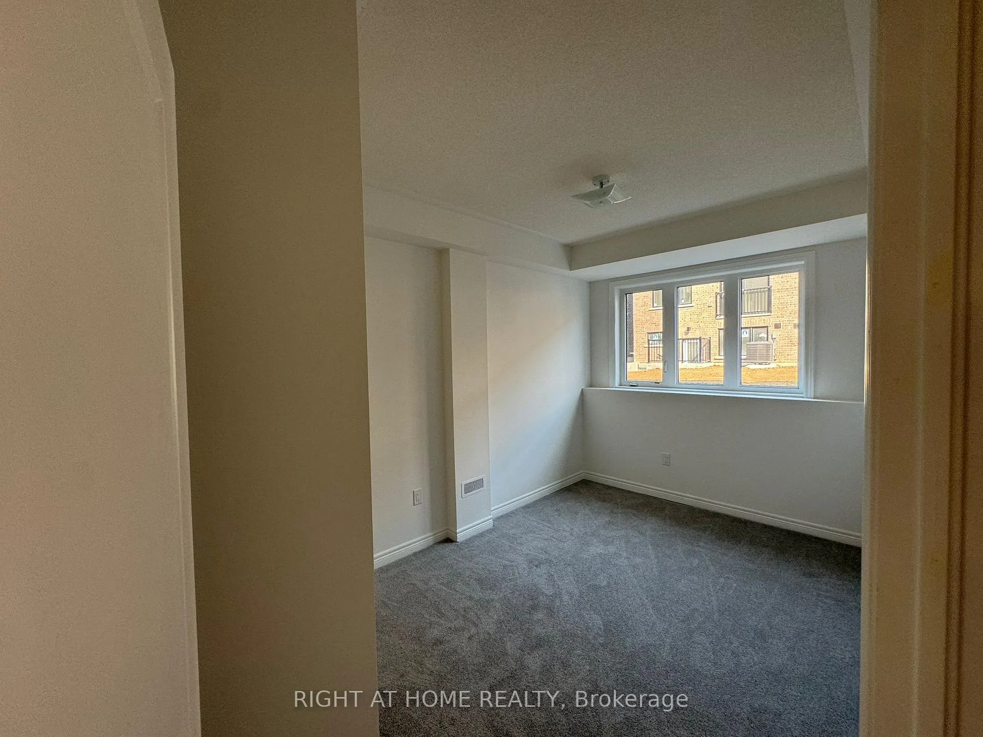 Photo 22 of 60 Singhampton Road, Vaughan, Kleinburg — HOMEH