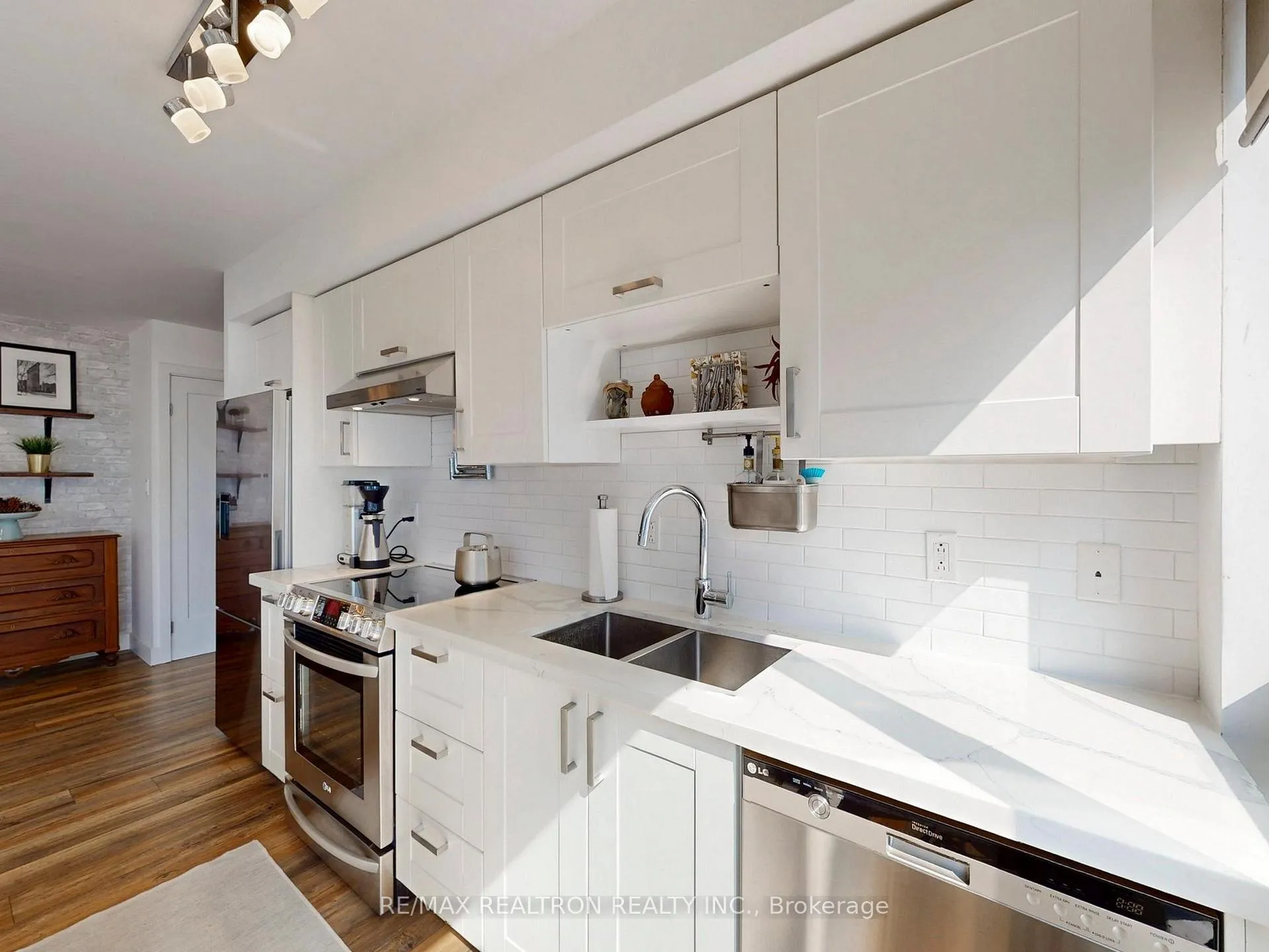 Photo 4 of Unit 508, 230 King Street E, Toronto, Moss Park — HOMEH