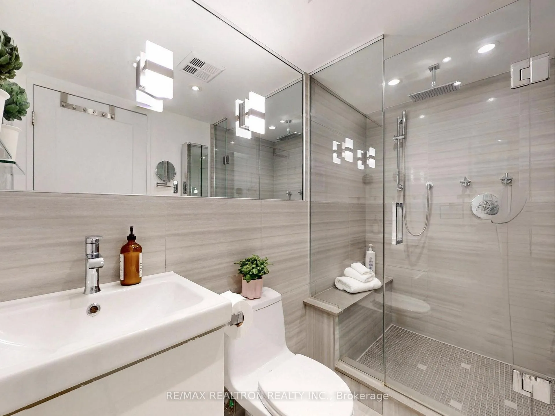 Photo 19 of Unit 508, 230 King Street E, Toronto, Moss Park — HOMEH