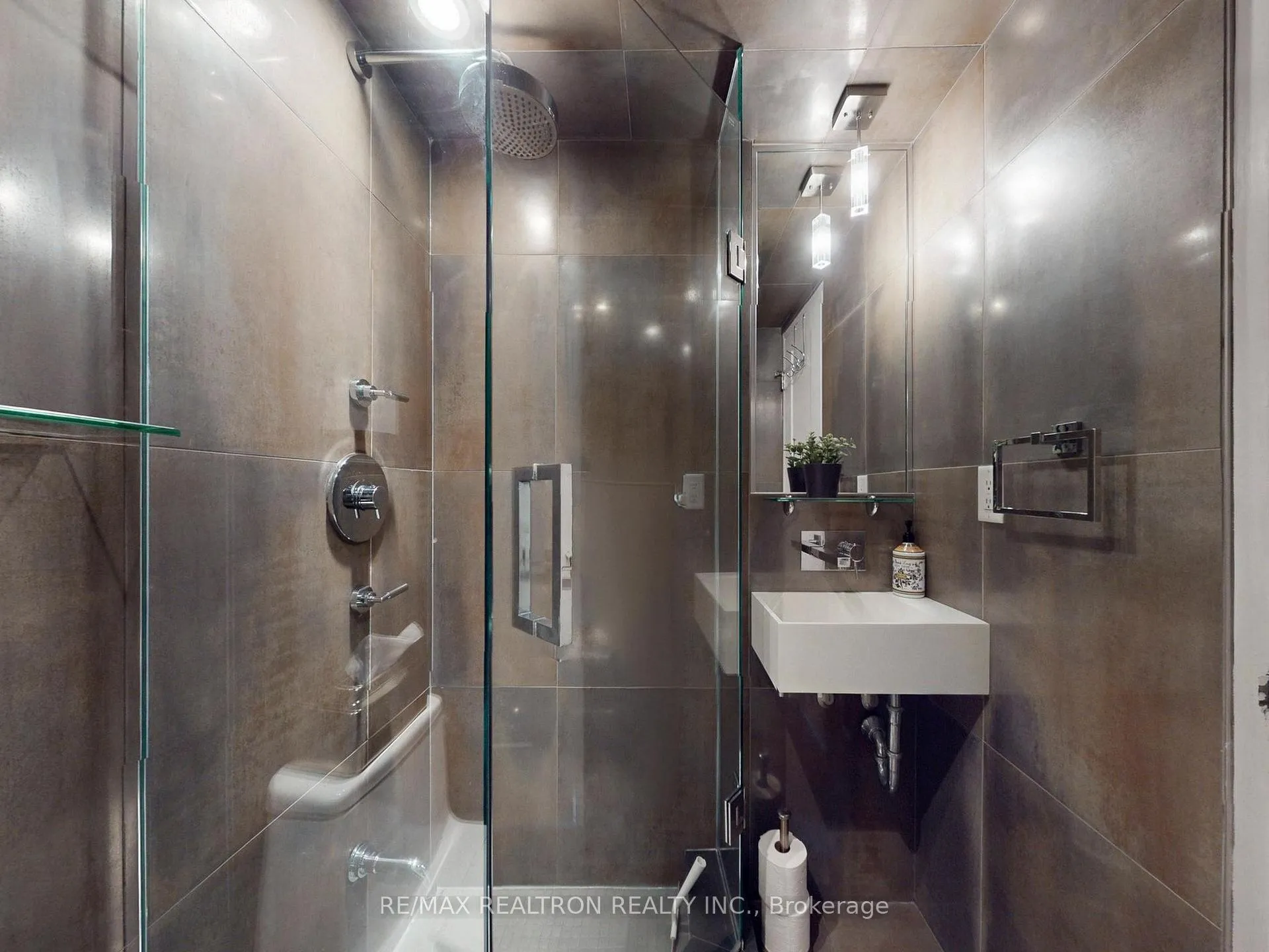 Photo 24 of Unit 508, 230 King Street E, Toronto, Moss Park — HOMEH