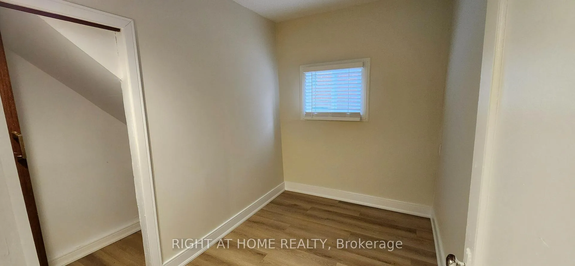 Photo 11 of Unit Apt. #1, 93 Curtis Street, Essa, Angus — HOMEH