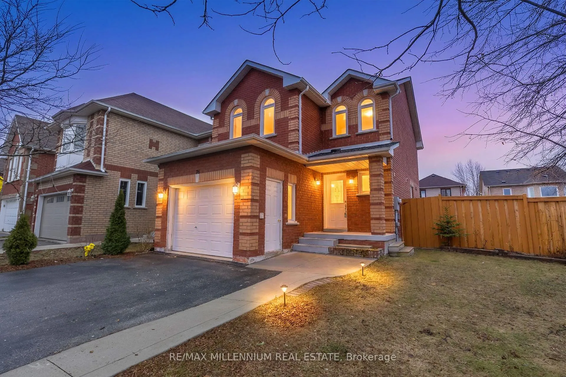 Photo 2 of 76 Sunley Crescent, Brampton, Fletcher's West — HOMEH