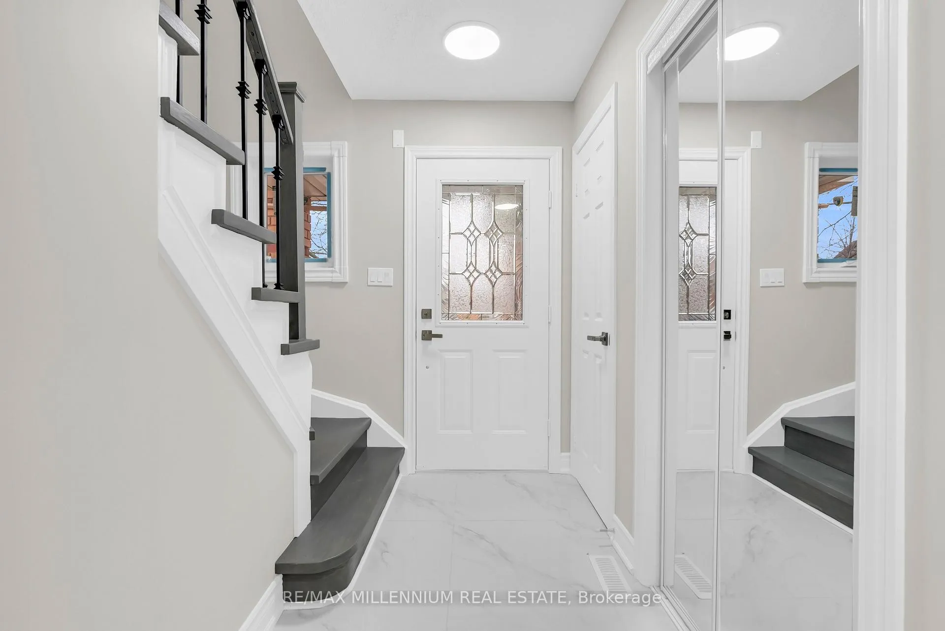 Photo 6 of 76 Sunley Crescent, Brampton, Fletcher's West — HOMEH