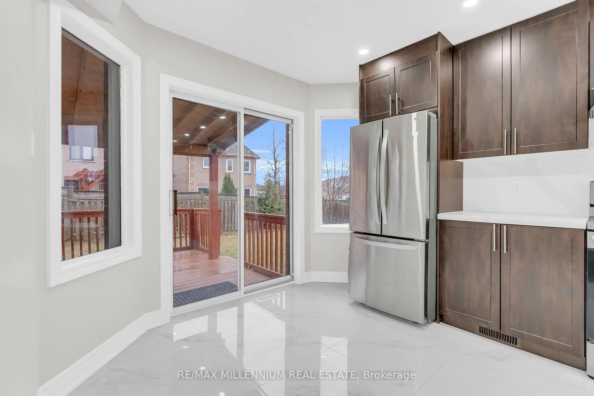 Photo 11 of 76 Sunley Crescent, Brampton, Fletcher's West — HOMEH