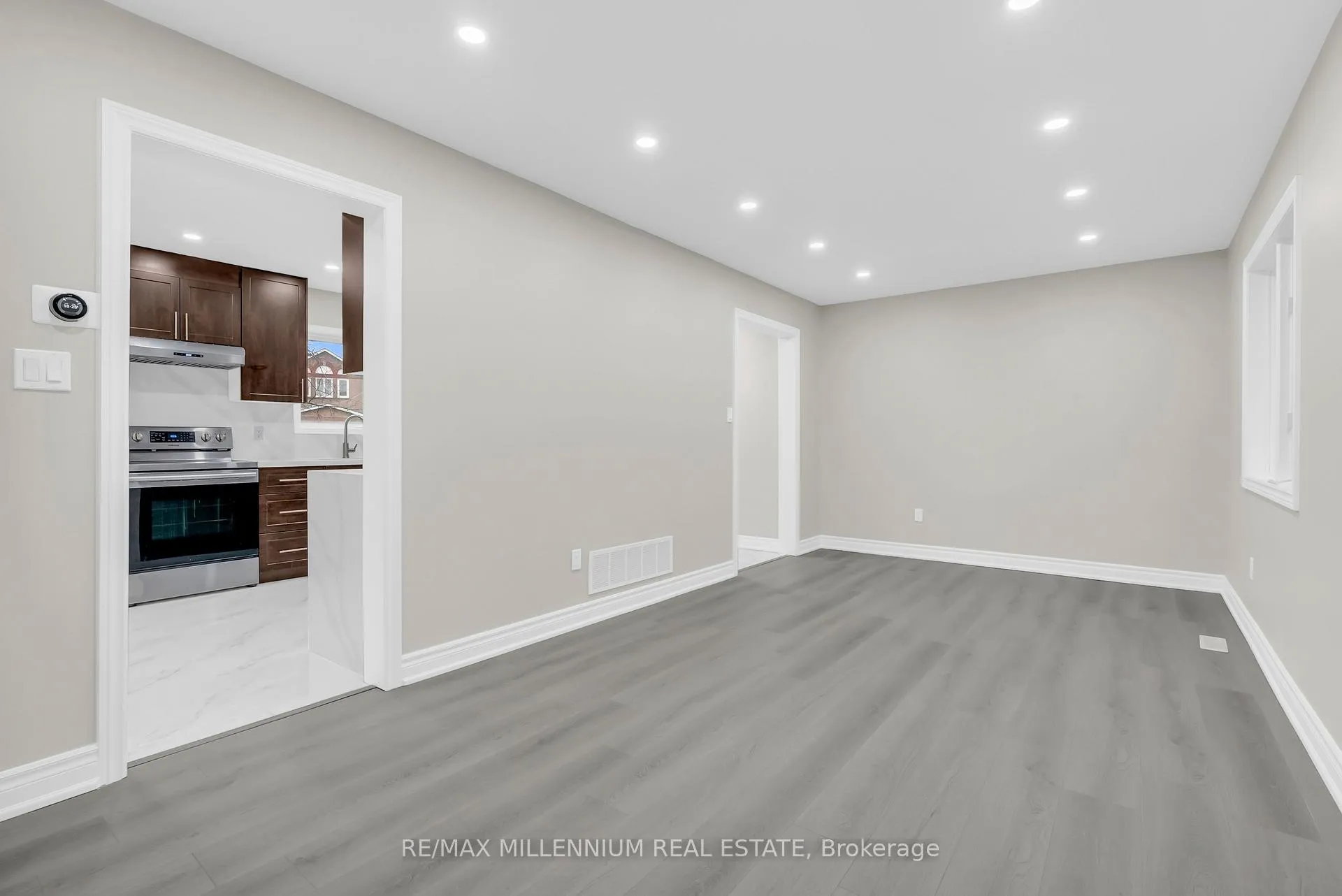 Photo 12 of 76 Sunley Crescent, Brampton, Fletcher's West — HOMEH