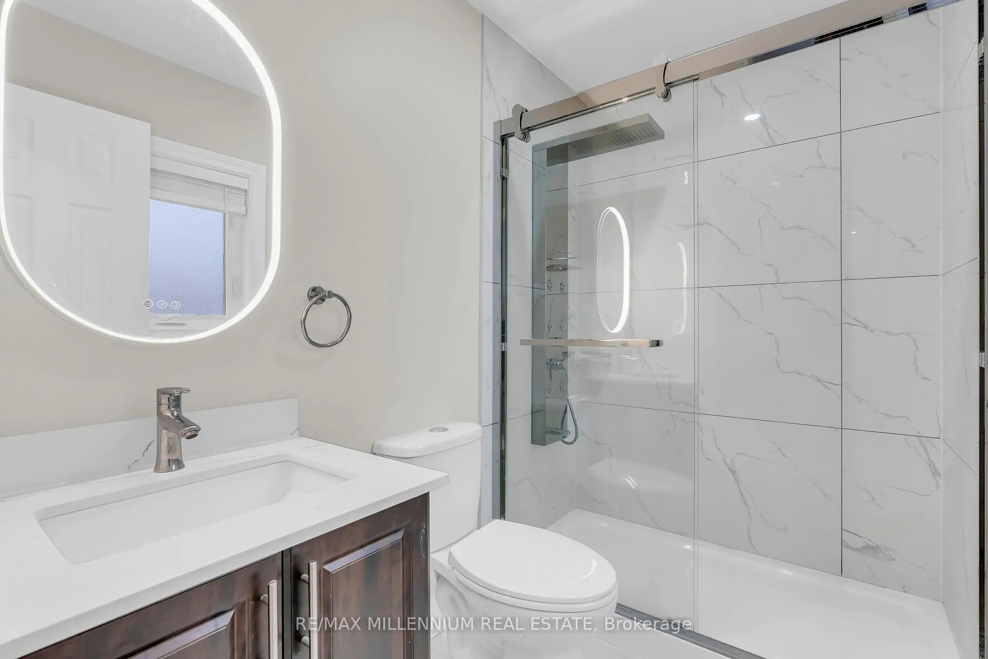 Photo 19 of 76 Sunley Crescent, Brampton, Fletcher's West — HOMEH