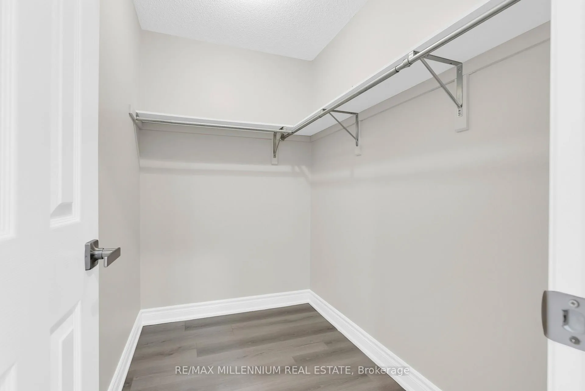 Photo 20 of 76 Sunley Crescent, Brampton, Fletcher's West — HOMEH