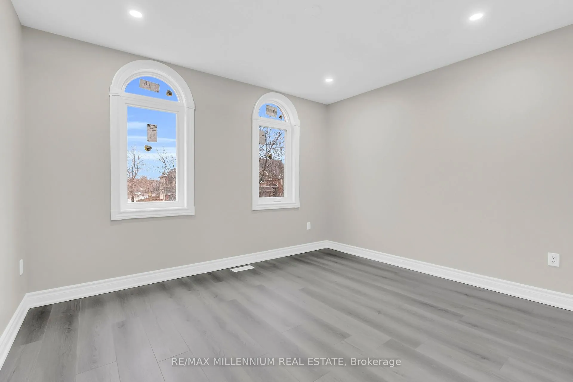 Photo 21 of 76 Sunley Crescent, Brampton, Fletcher's West — HOMEH