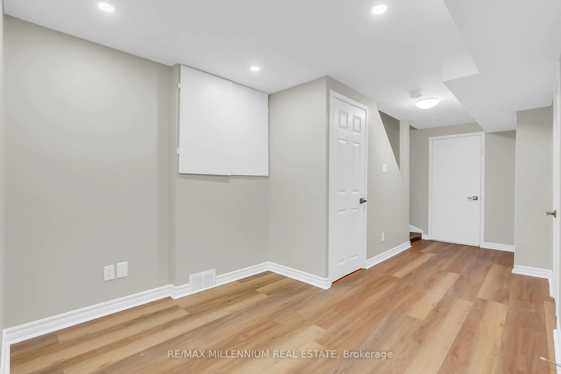 Photo 27 of 76 Sunley Crescent, Brampton, Fletcher's West — HOMEH