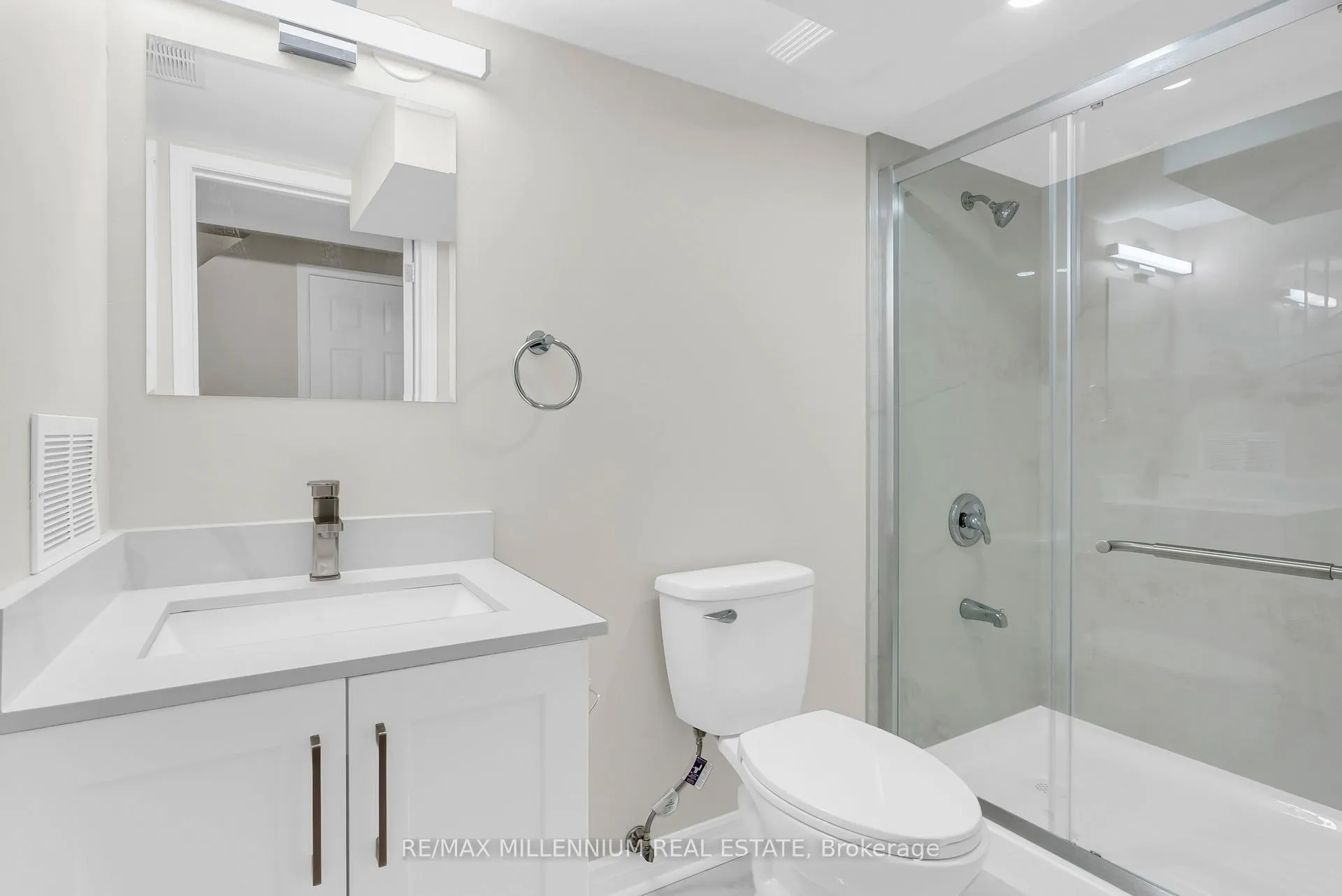 Photo 30 of 76 Sunley Crescent, Brampton, Fletcher's West — HOMEH