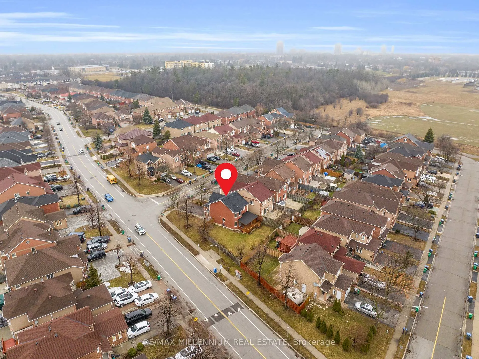 Photo 38 of 76 Sunley Crescent, Brampton, Fletcher's West — HOMEH