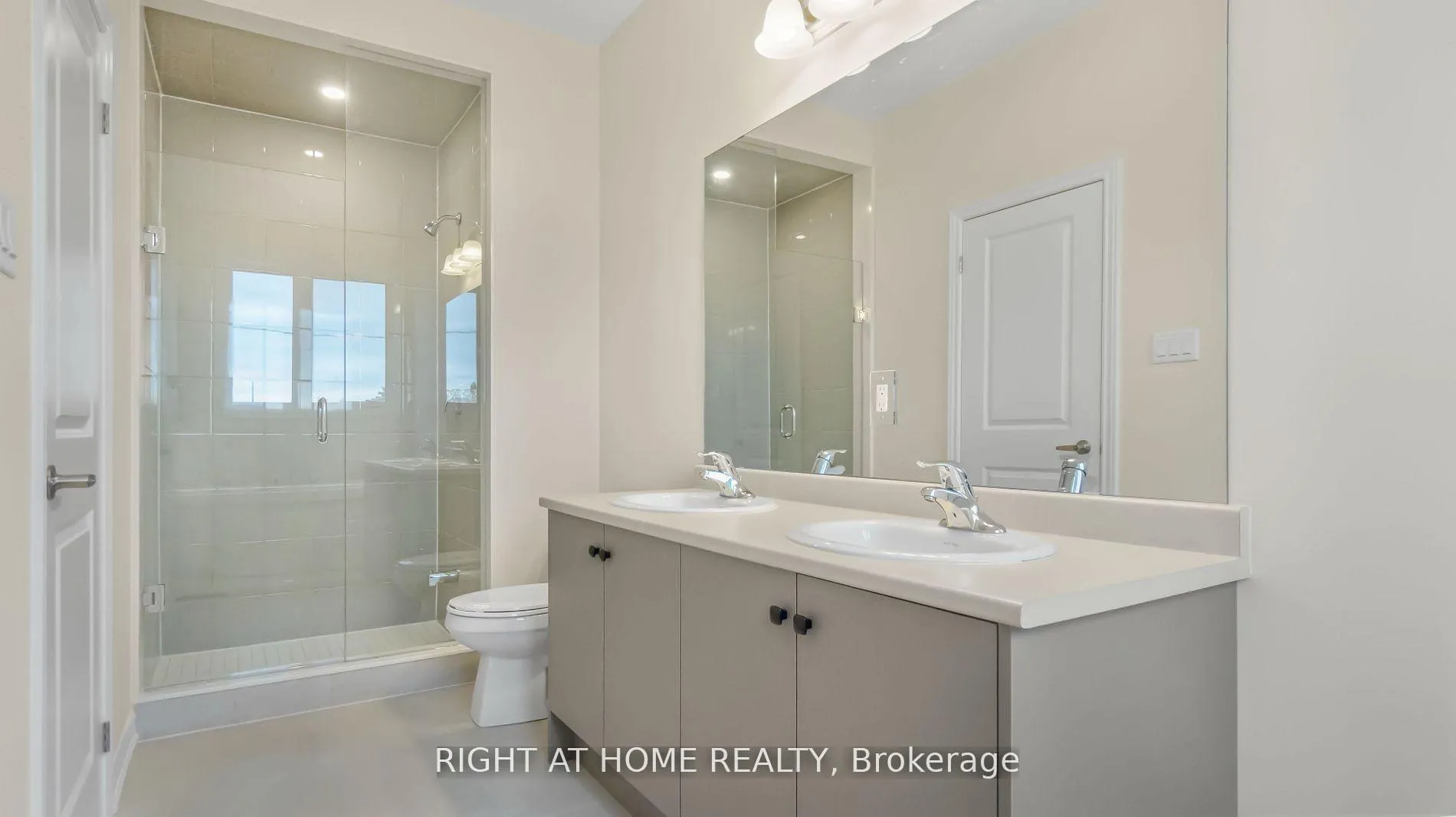 Photo 15 of 1428 Almonte Drive, Burlington, Tyandaga — HOMEH