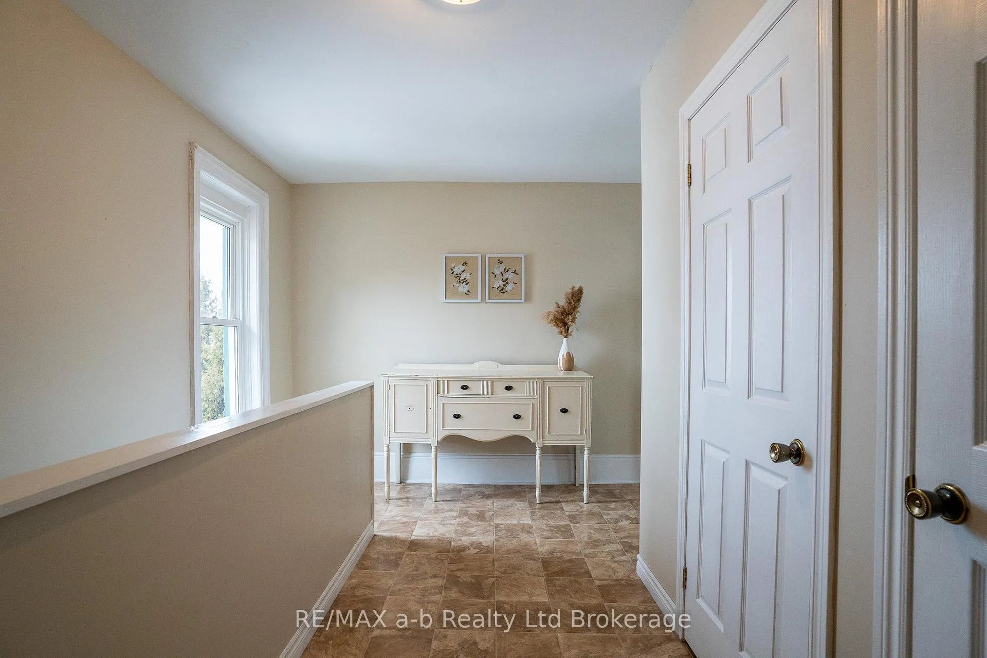 Photo 12 of 405094 Beaconsfield Road, Norwich, Rural Norwich — HOMEH