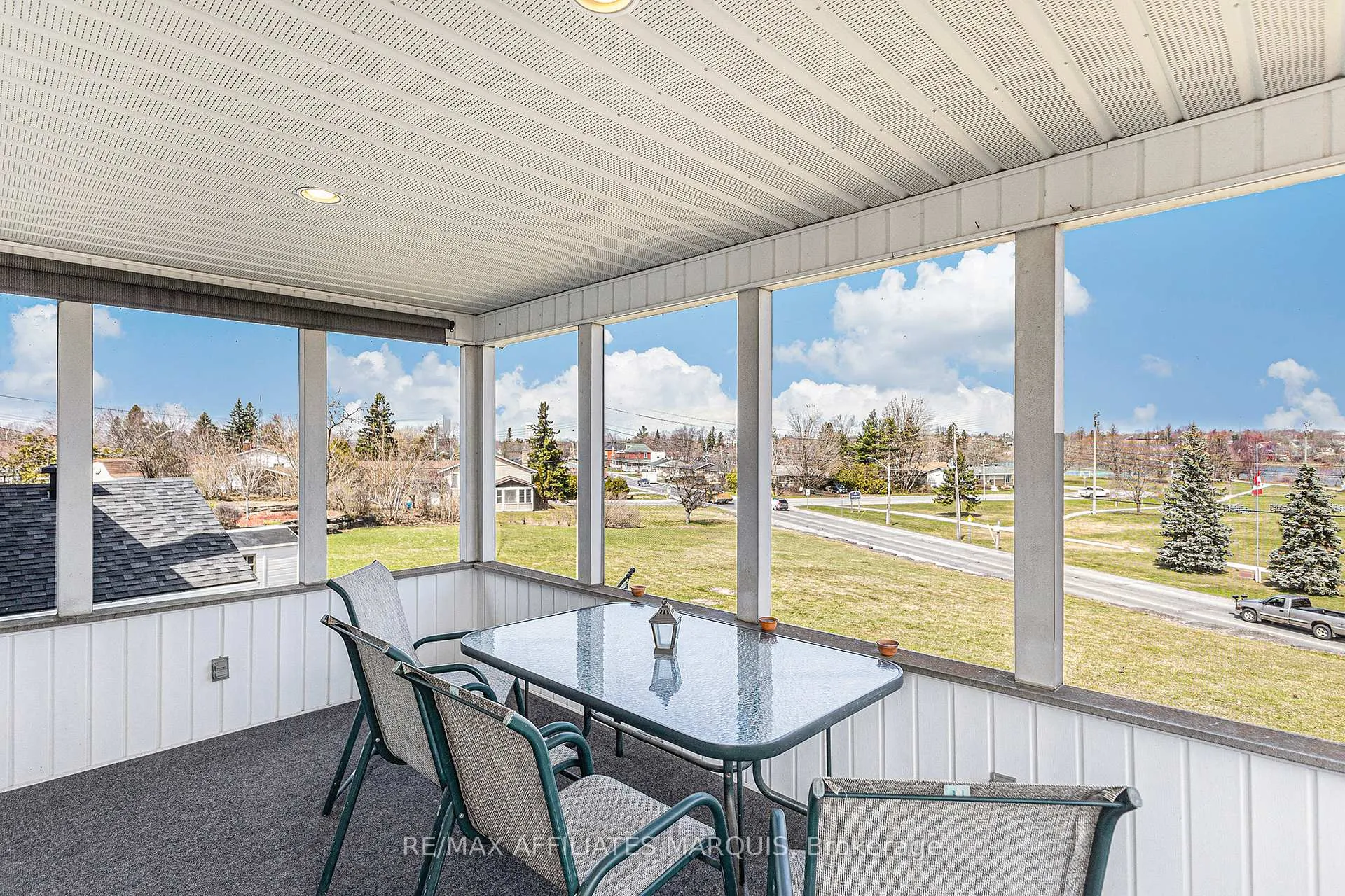 Photo 24 of 74 Colonel By Crescent, Smiths Falls — HOMEH