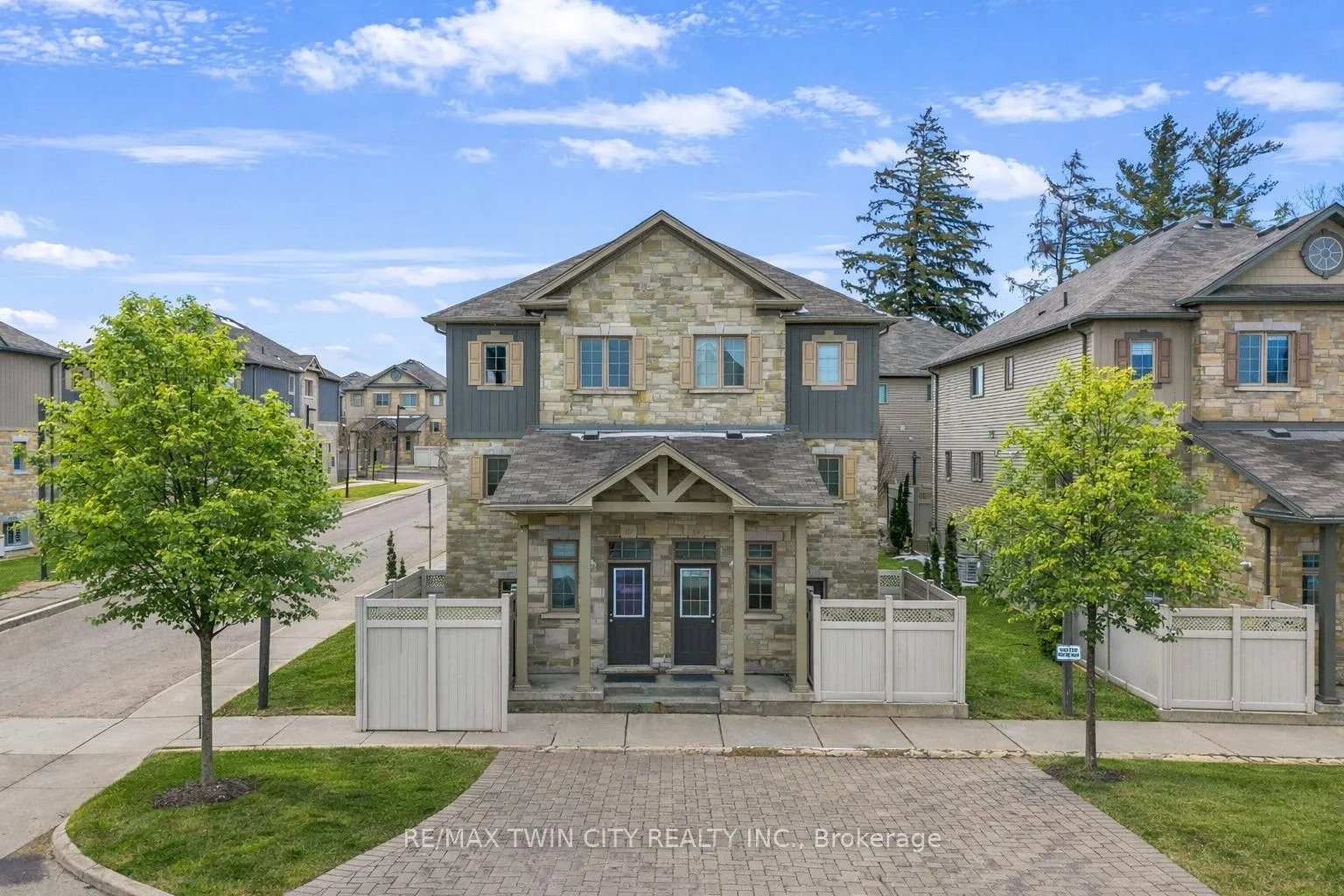 Photo 1 of Unit 9A, 931 Glasgow Street, Kitchener — HOMEH