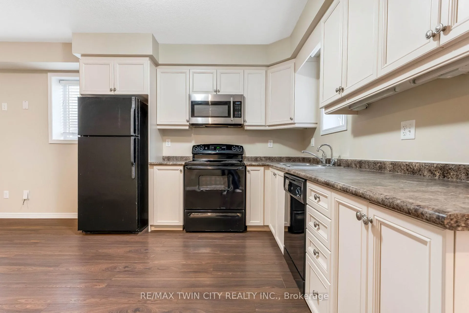 Photo 8 of Unit 9A, 931 Glasgow Street, Kitchener — HOMEH
