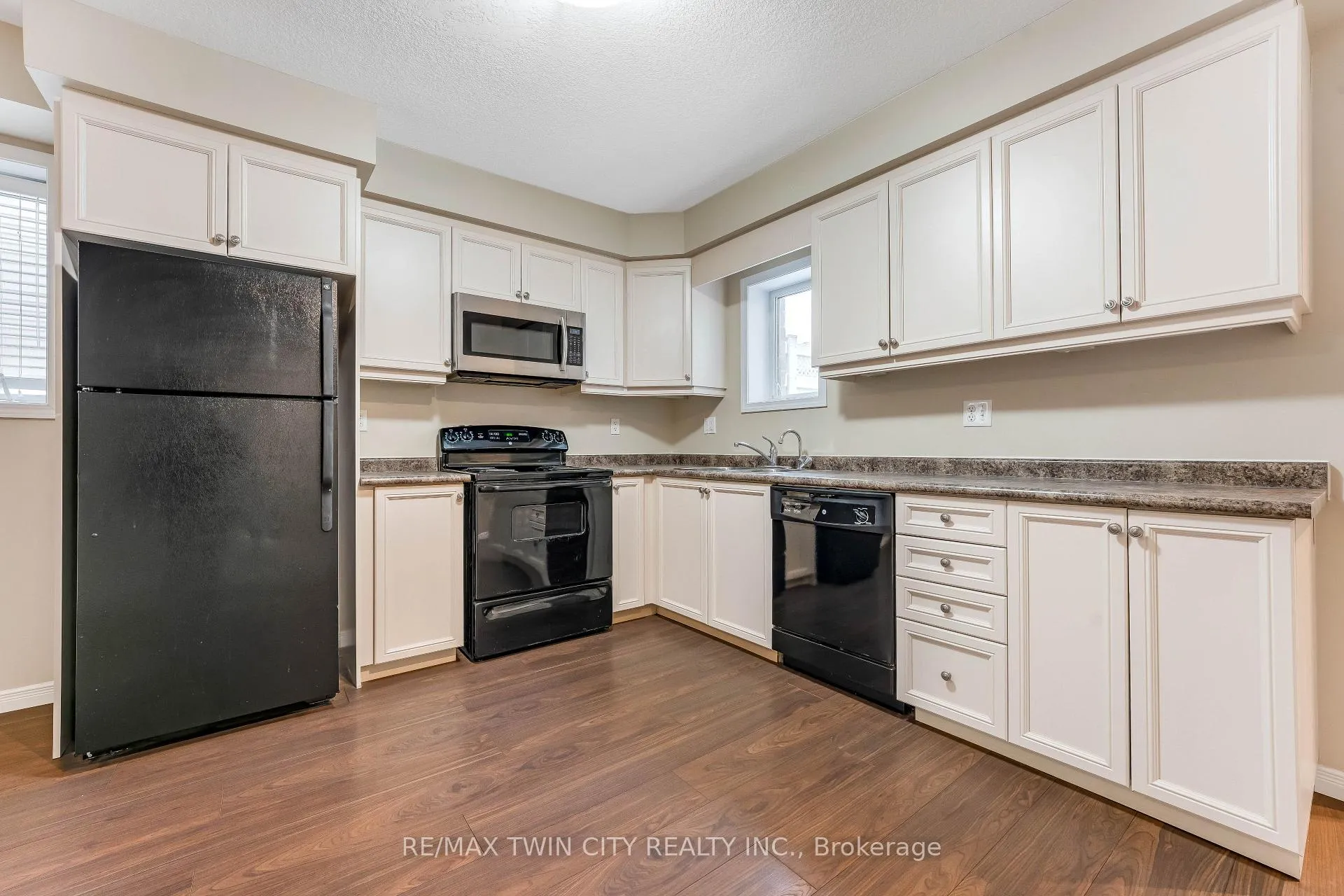 Photo 9 of Unit 9A, 931 Glasgow Street, Kitchener — HOMEH