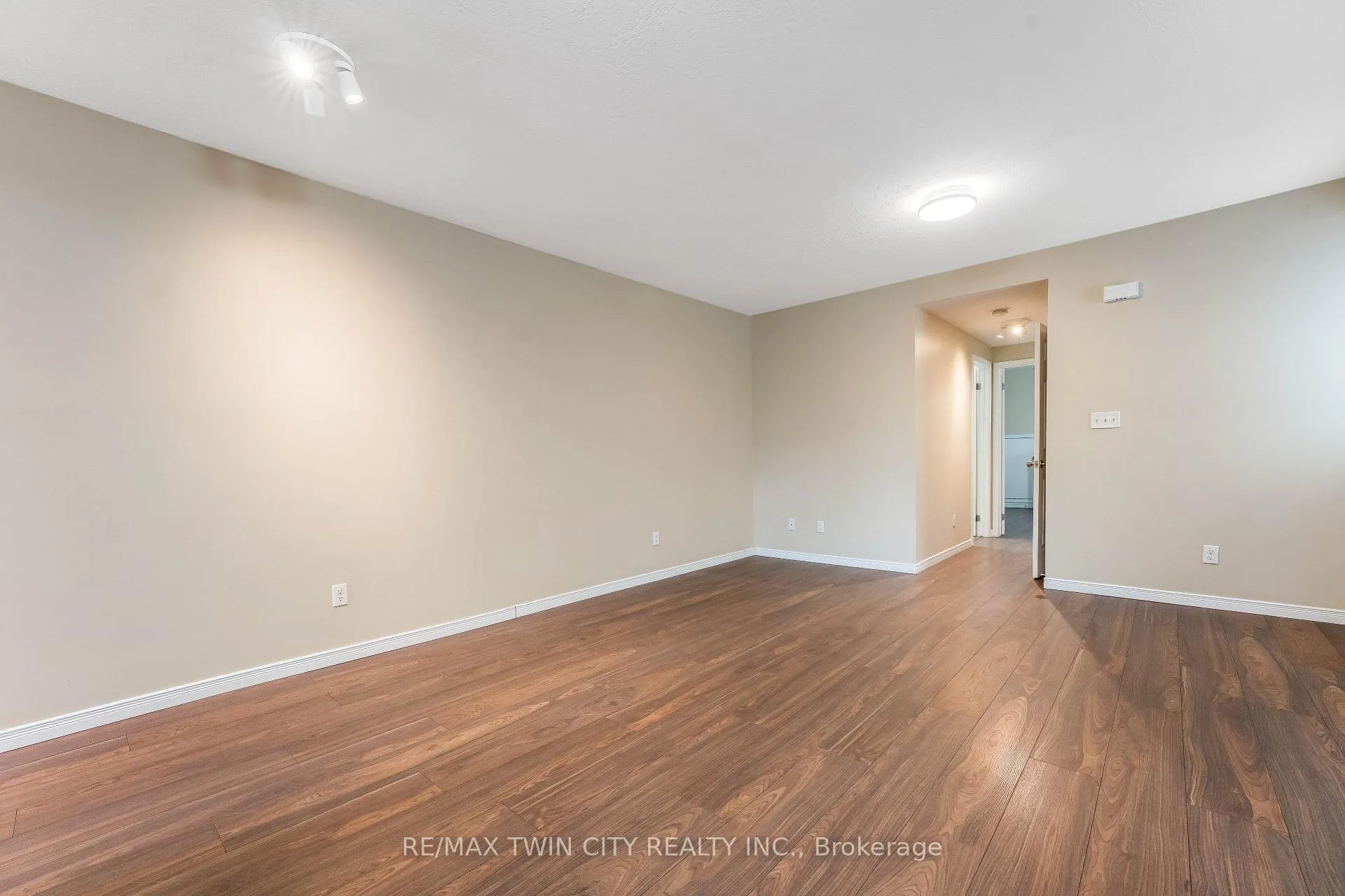 Photo 12 of Unit 9A, 931 Glasgow Street, Kitchener — HOMEH
